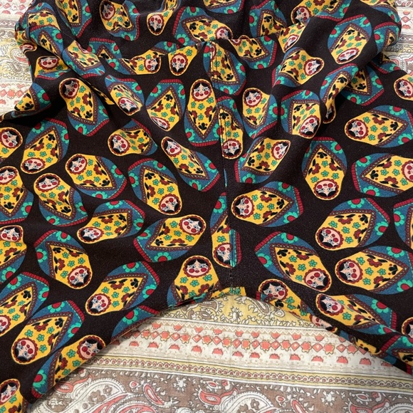 LuLaRoe Russian Nesting Dolls Leggings - Picture 6 of 7